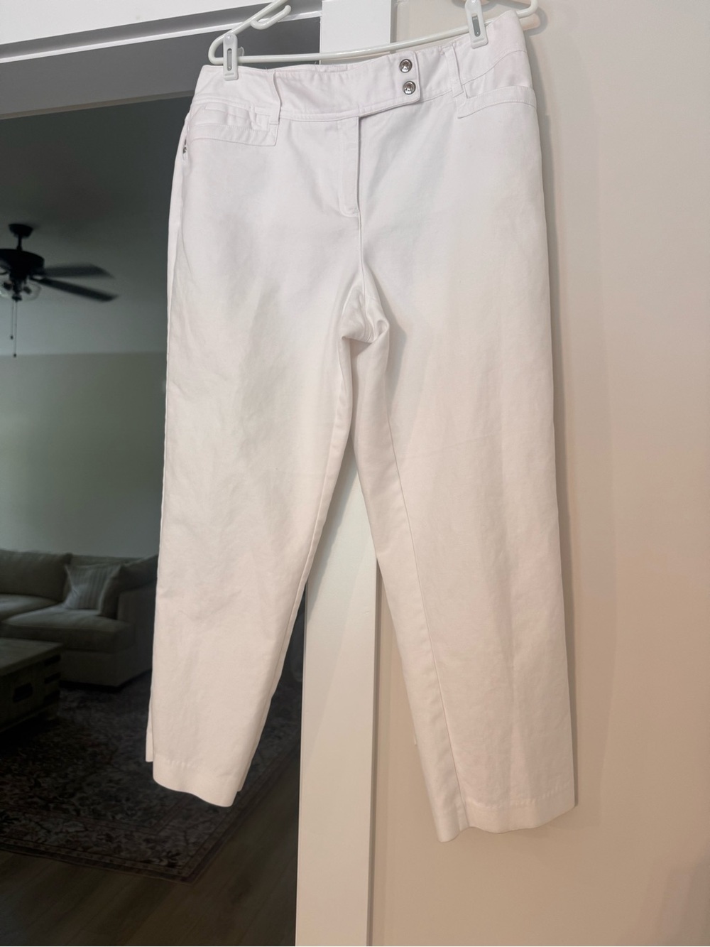Valerie Stevens White Capri Pants / Sz 14